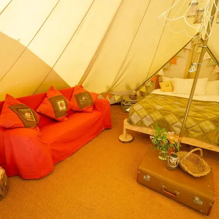 Luxury tent The Botanical Bell Tent Glengarriff