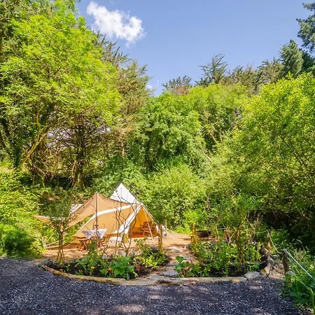 Luxury tent The Botanical Bell Tent