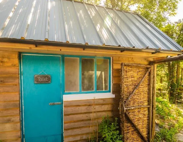 The Botanical Bell Tent Campo de lujo Glengarriff